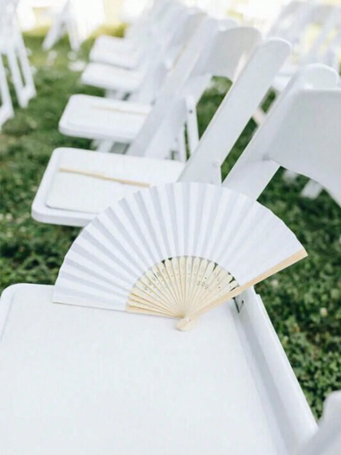 1pc White Folding Paper Fan, Bride Hand Fan, Wedding Table Decoration, Outdoor Wedding Seat Decor, Souvenir, DIY Wedding Hand Fan, Leave Beautiful Wishes, Photo Prop