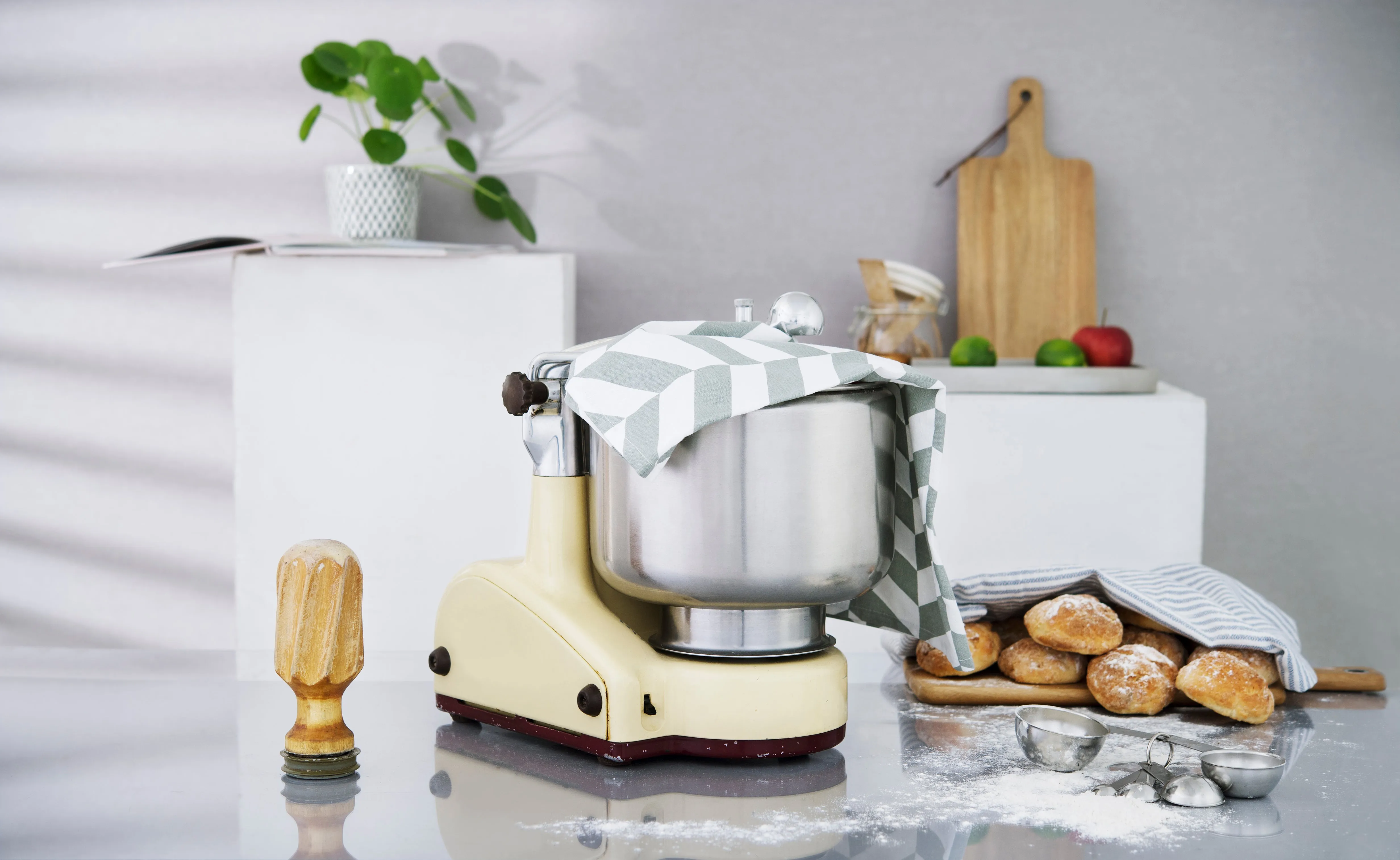 Ankarsrum 600 Watt Stand Mixer