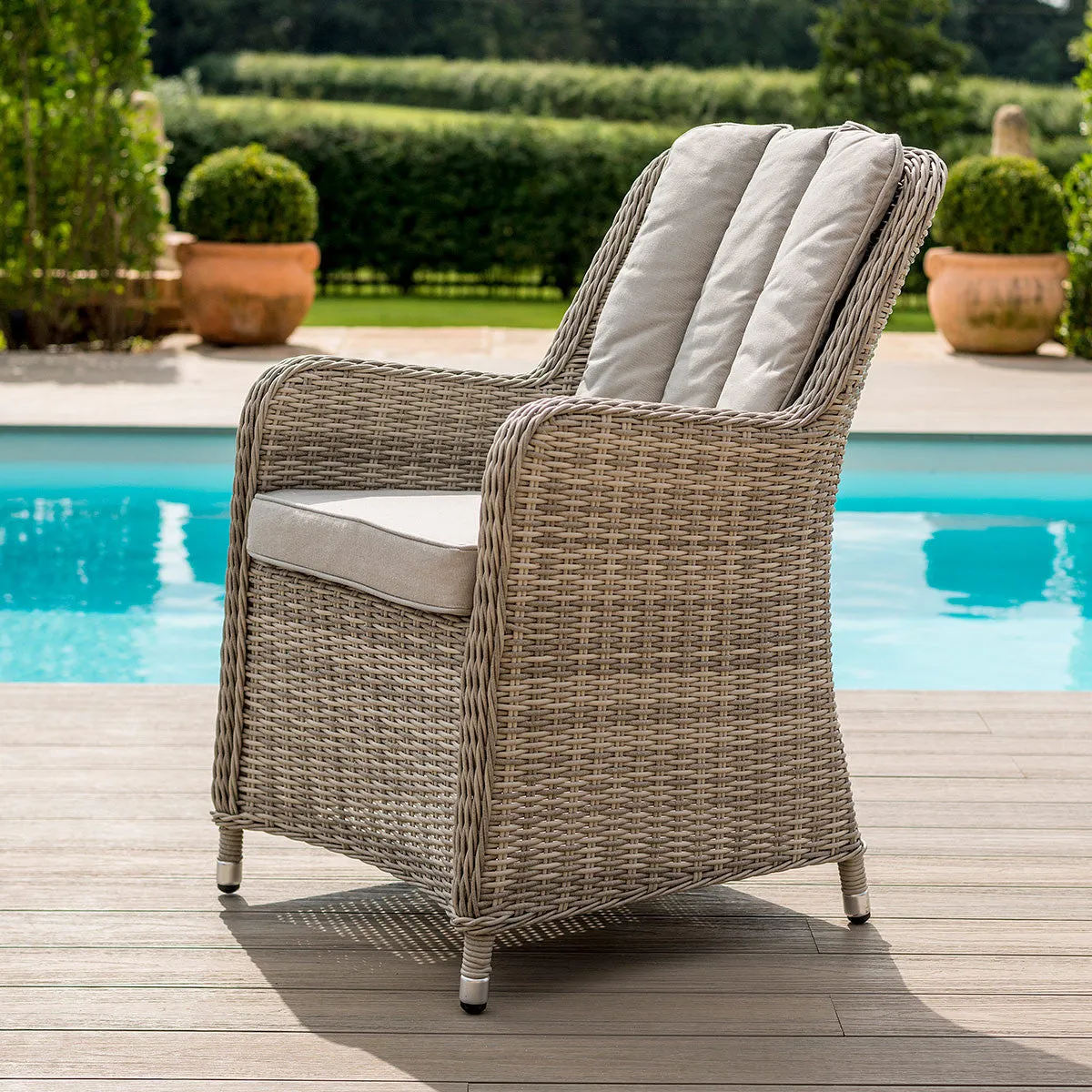 Oxford Venice 6 Seat Round Grey Rattan Garden Dining Set with LPG FirePit and Lasy Susan